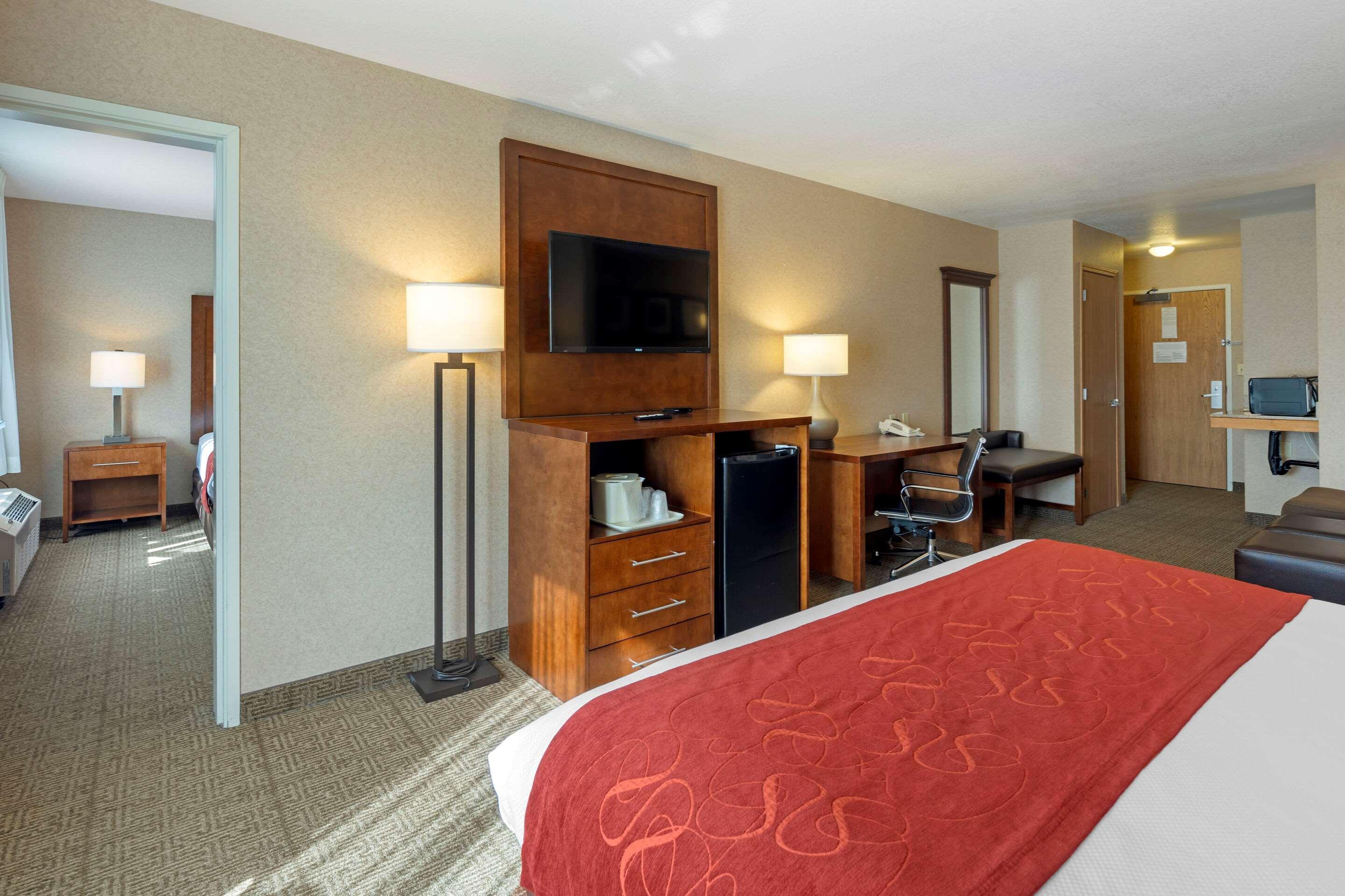 Comfort International Airport Hotel