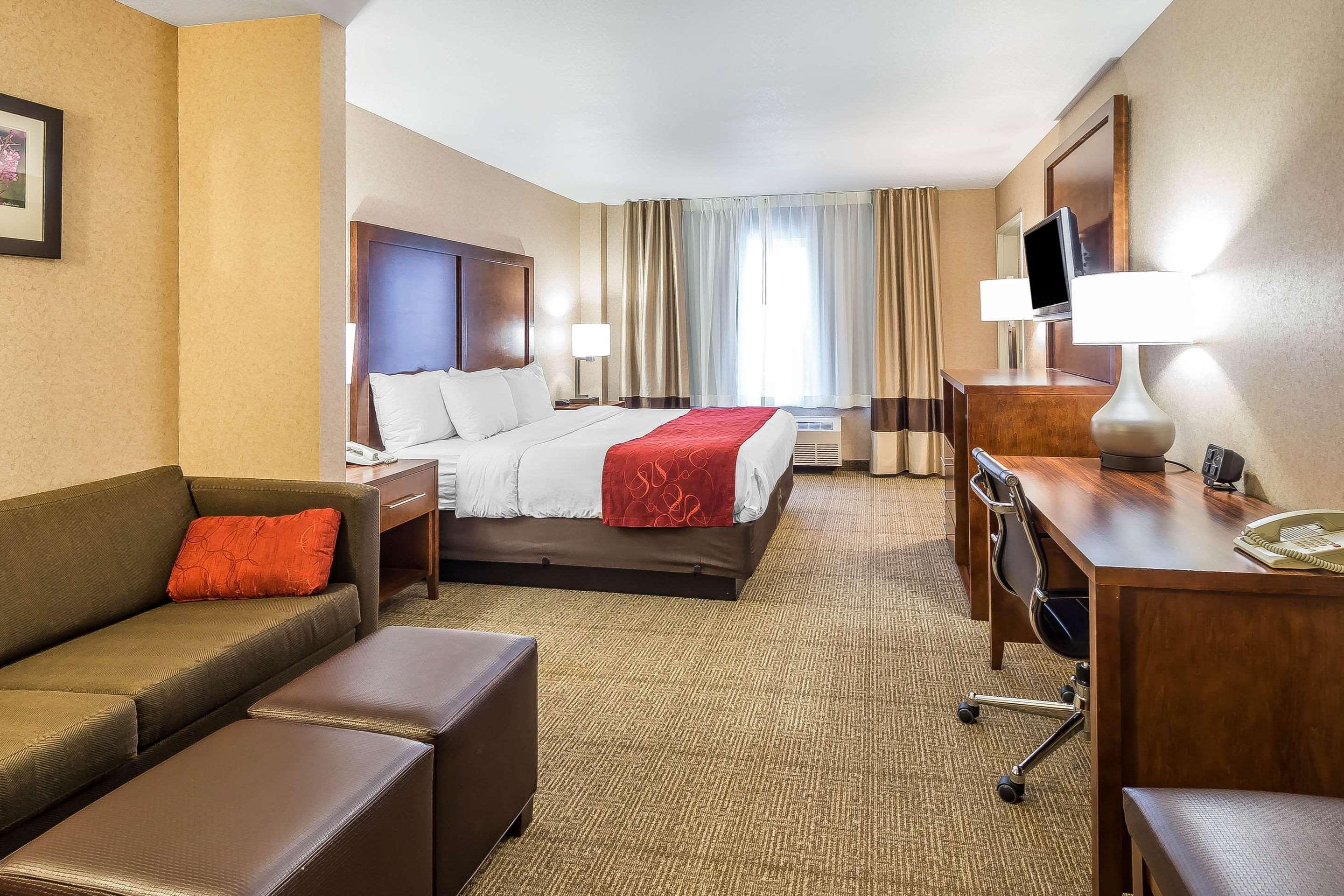 Hotel Comfort International Airport 3*