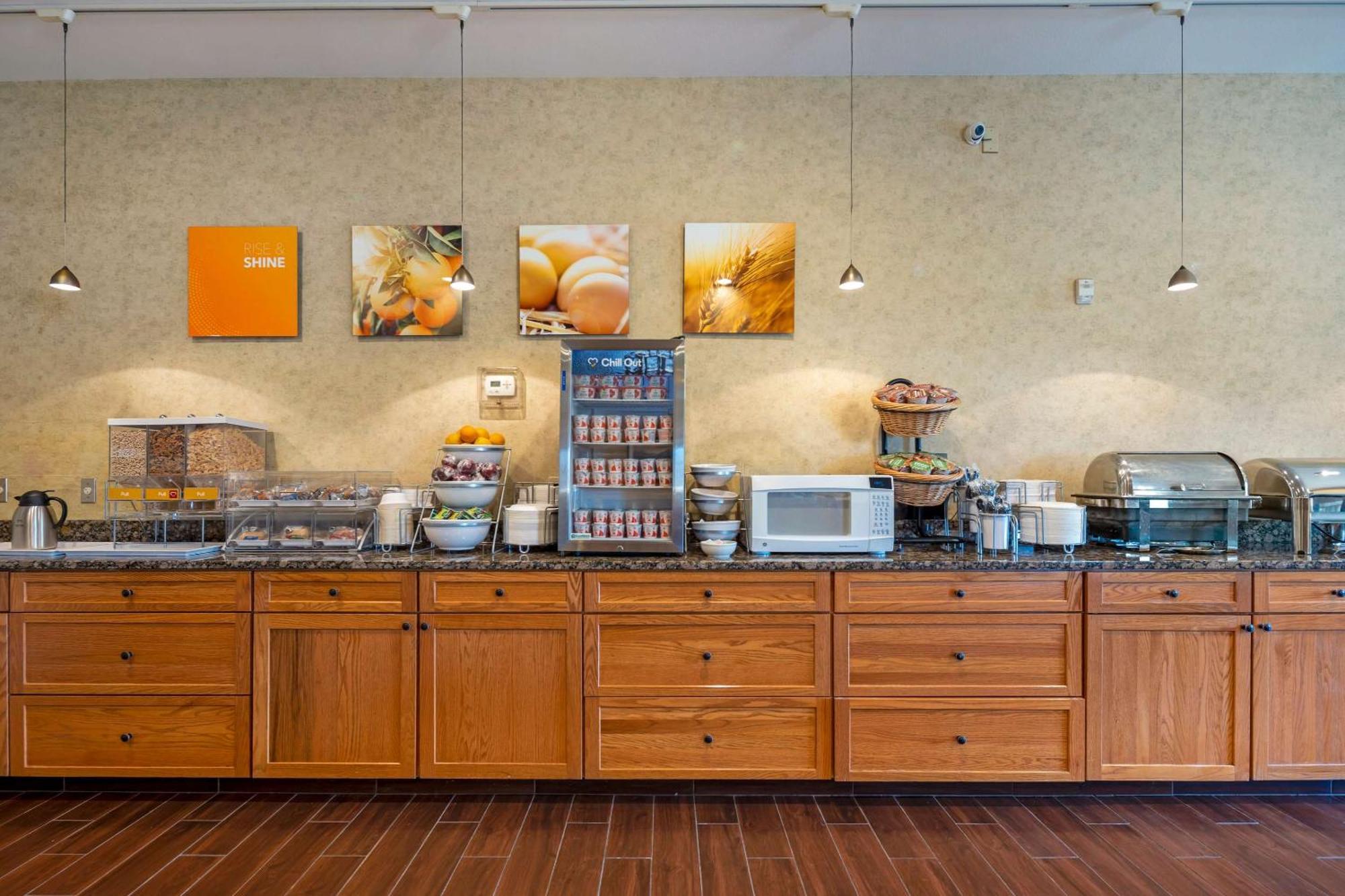 Comfort International Airport Hotel 3*