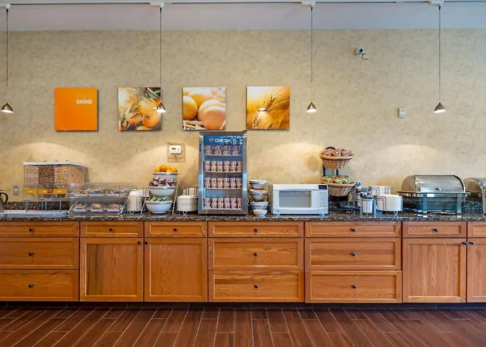 Comfort Suites Anchorage International Airport
